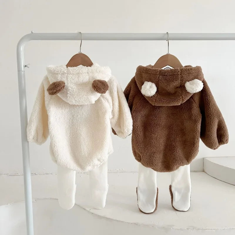 TinyTales Bear Hugs Set – Fluffigt 2-delat Set med Björnluva