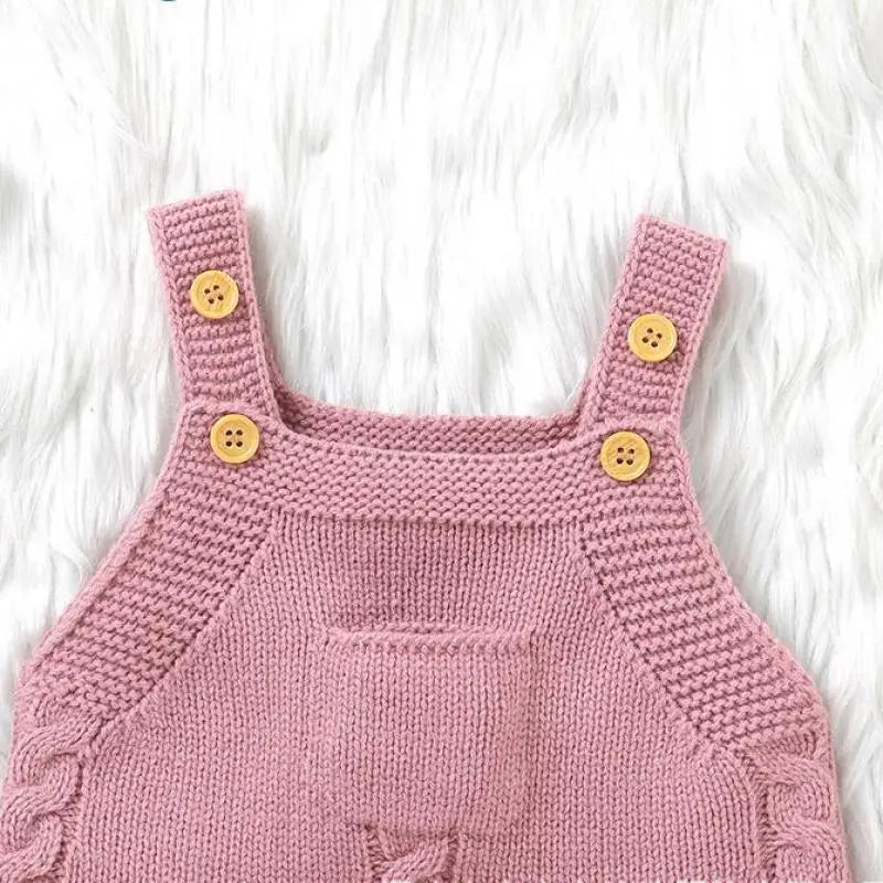 TinyTales Knitted Overall – Naturlig Värme & Tidlös Elegans